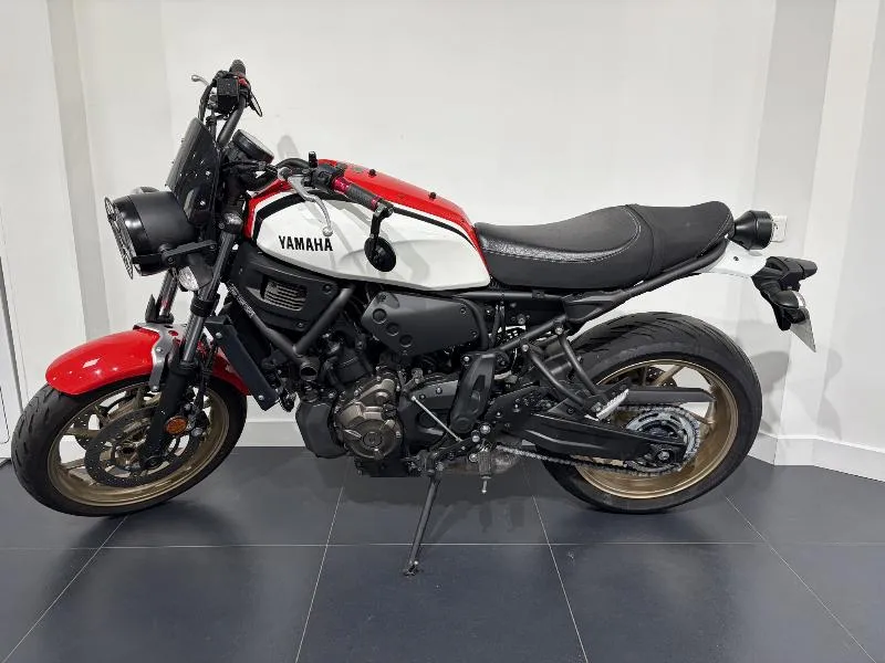 XSR 700 ABS
