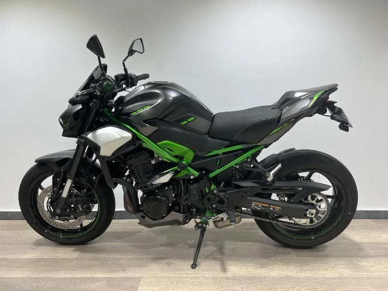Z 900