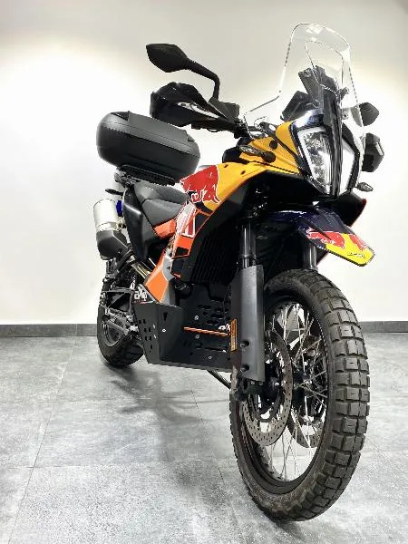 790 ADVENTURE