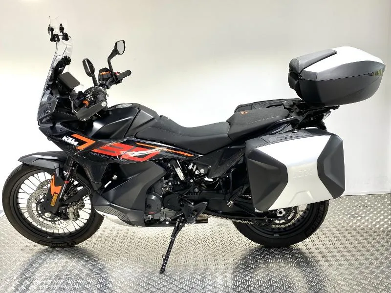 790 ADVENTURE