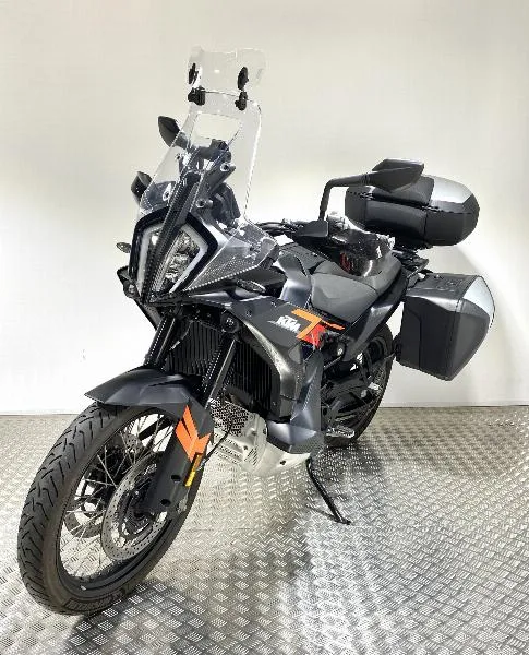 790 ADVENTURE