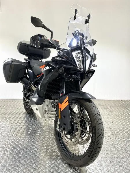 790 ADVENTURE