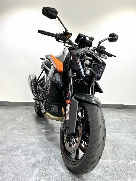 990 DUKE