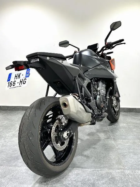 990 DUKE