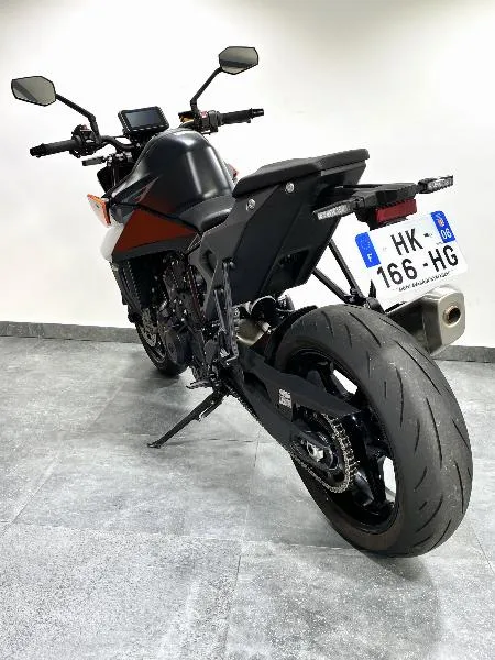990 DUKE