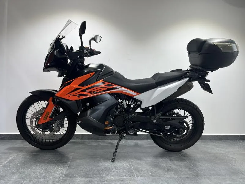 790 ADVENTURE