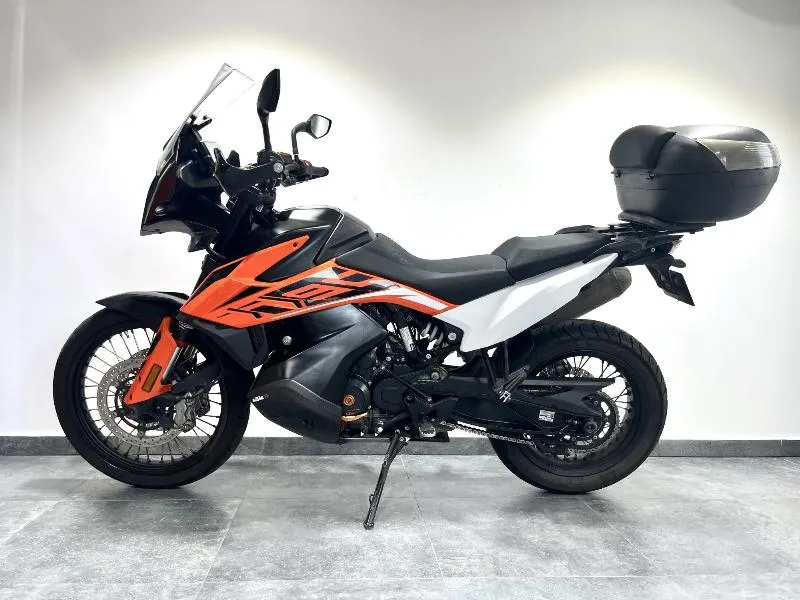 890 ADVENTURE