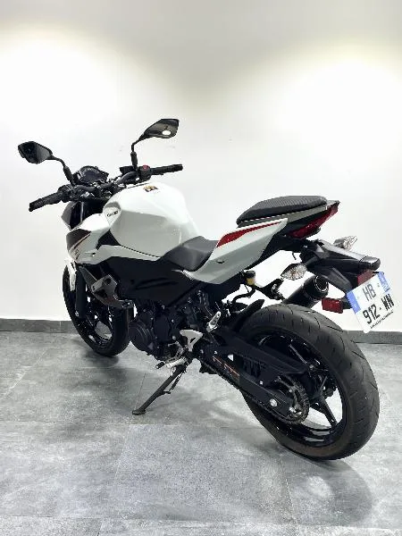 Z400