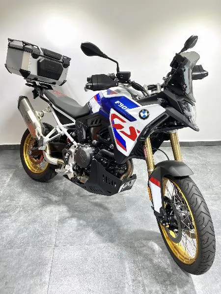 F 900 GS