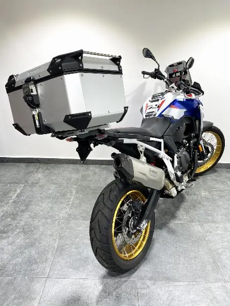 F 900 GS