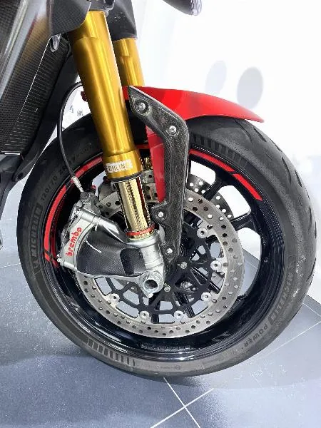 BRUTALE 1000 RR