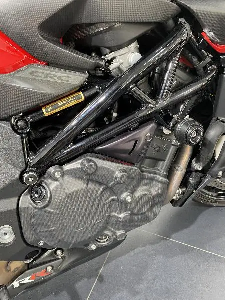 BRUTALE 1000 RR