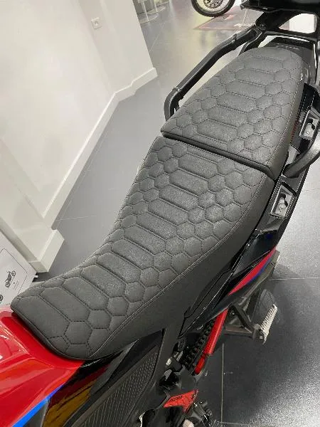 CRF 1100  L AFRICA TWIN