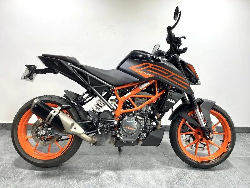 125 DUKE 2024