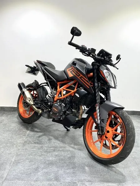 125 DUKE