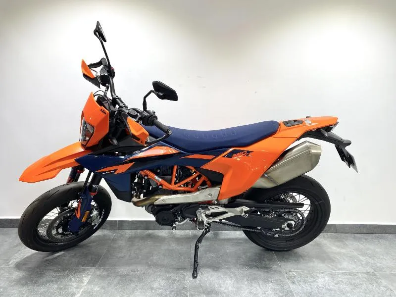 690 SMC R