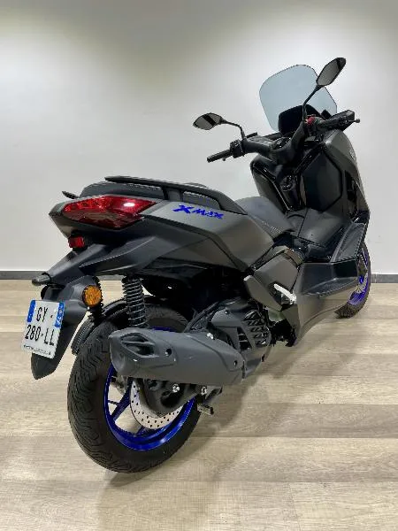 XMAX 125 TECH MAX