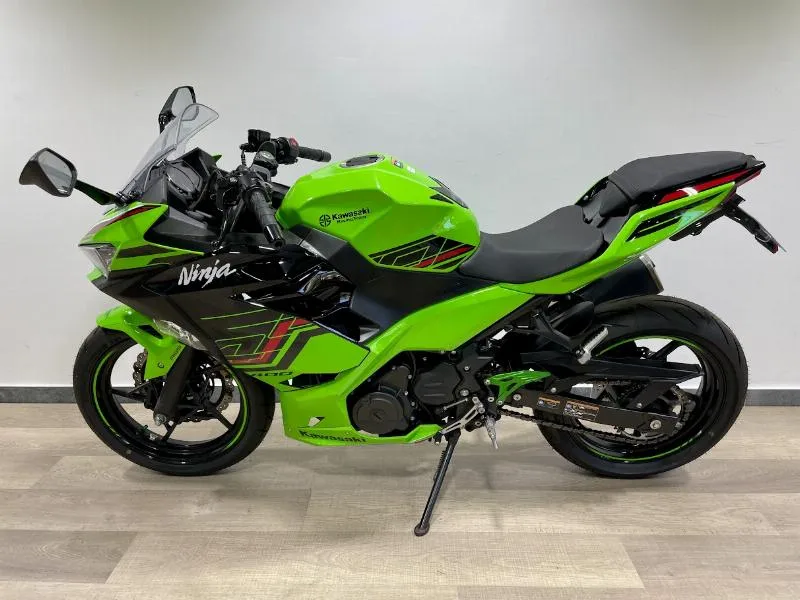 NINJA 400