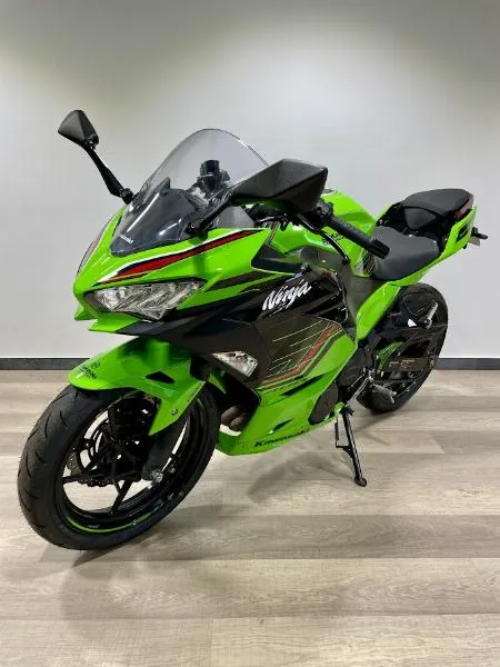 NINJA 400