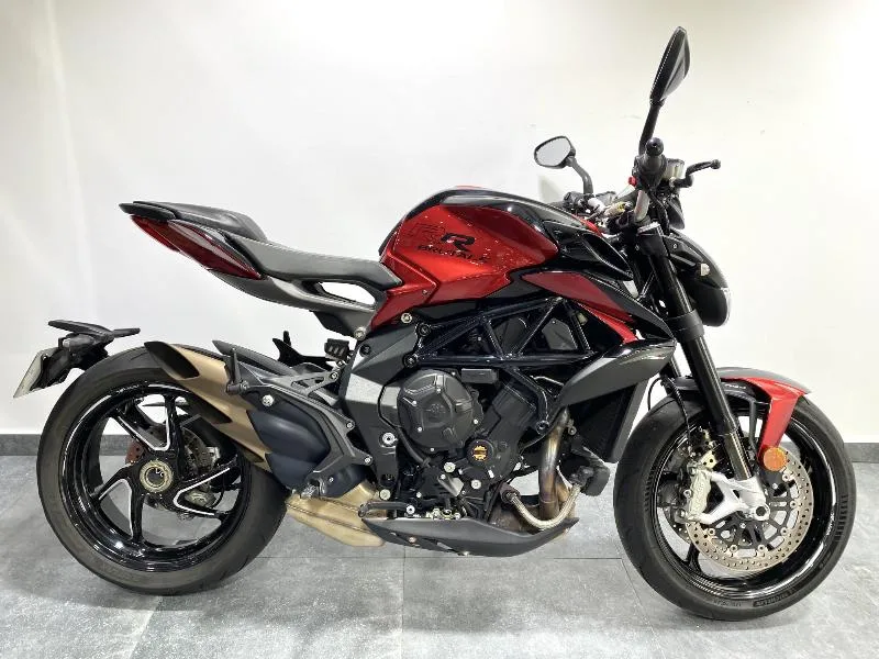 BRUTALE 800 RR