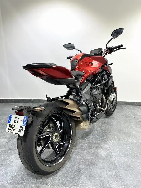 BRUTALE 800 RR