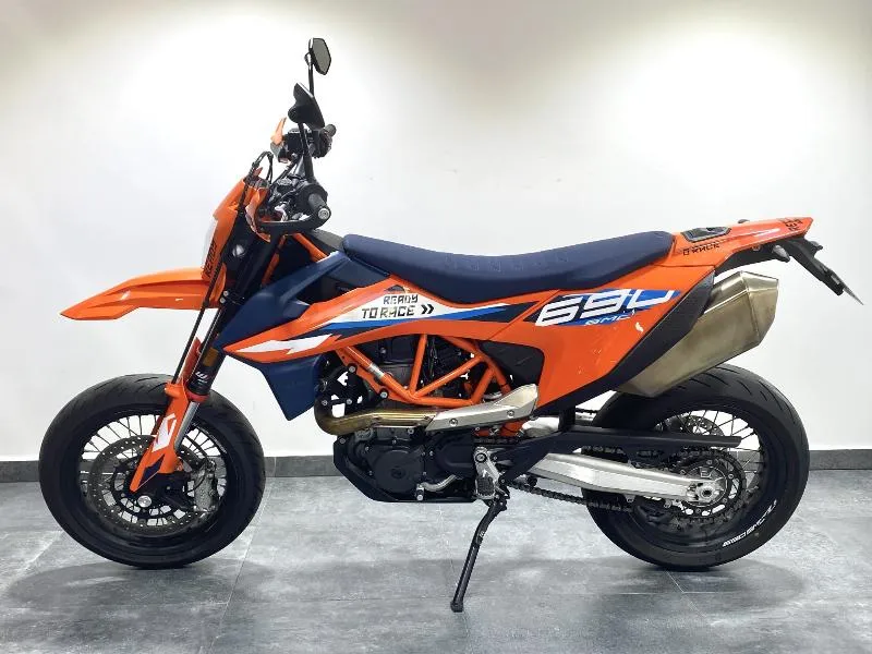 690 SMC R