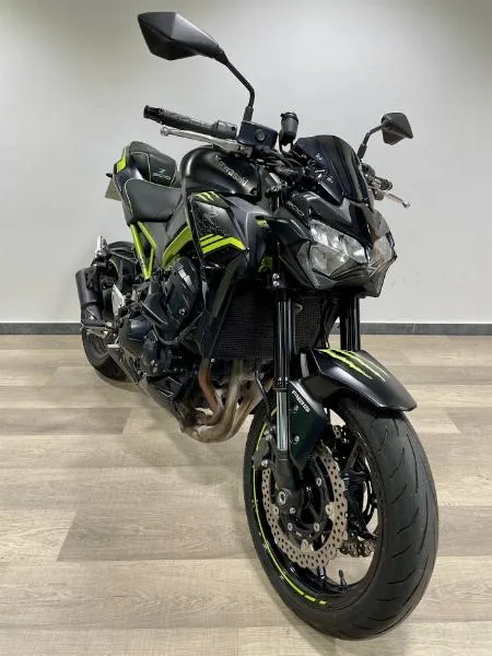 Z 900
