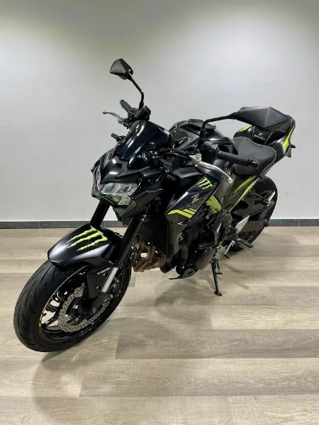 Z 900