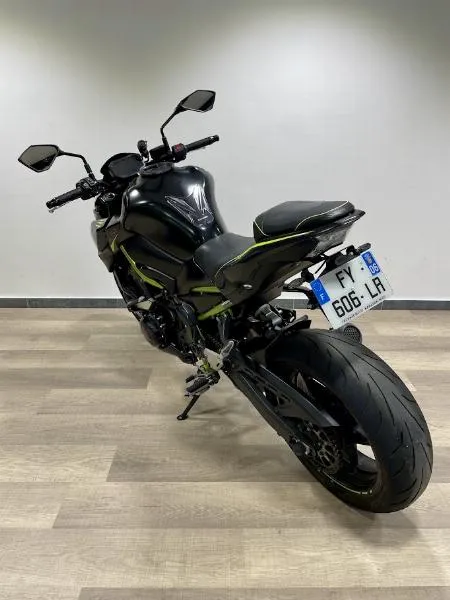 Z 900