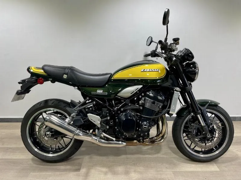 Z 900