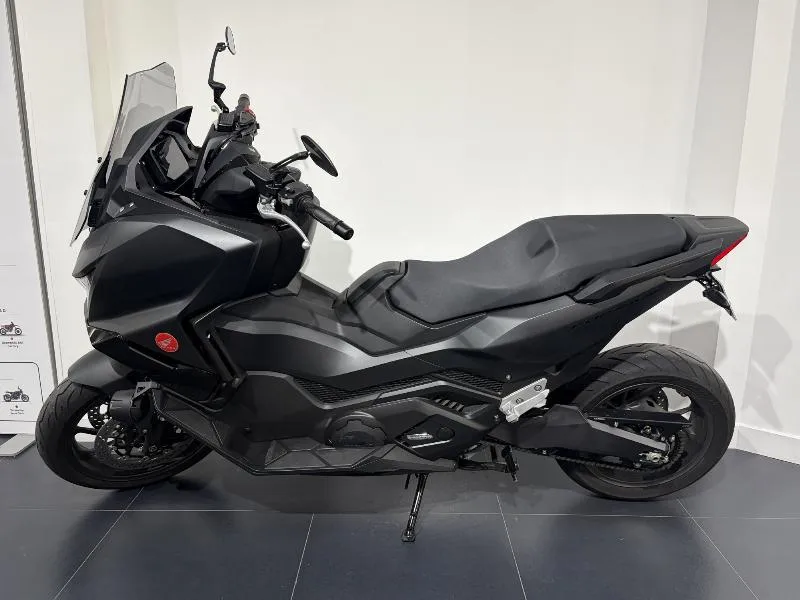 NSS FORZA 750