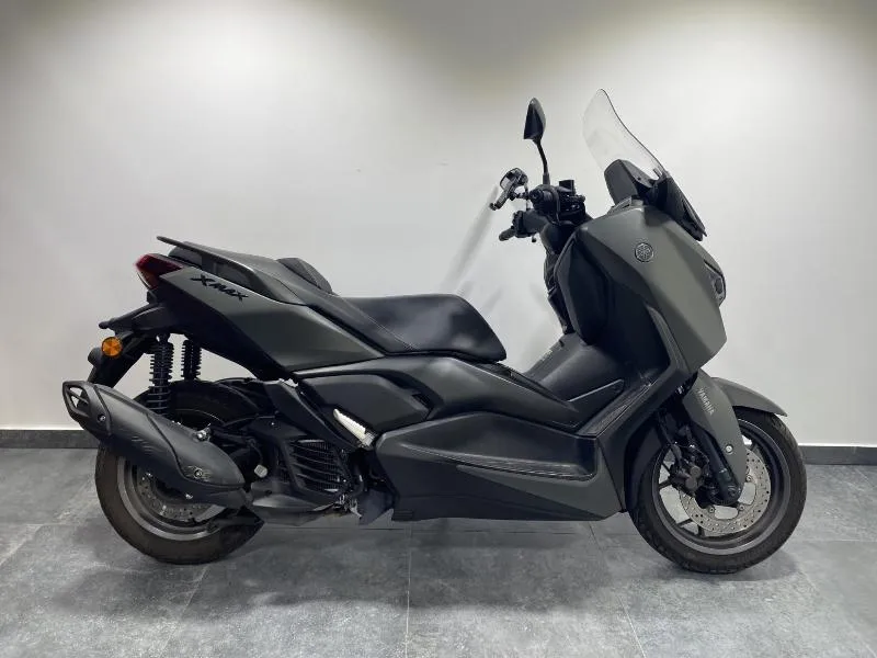 XMAX 125