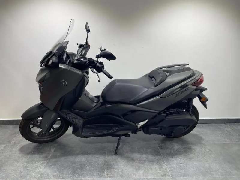 XMAX 125