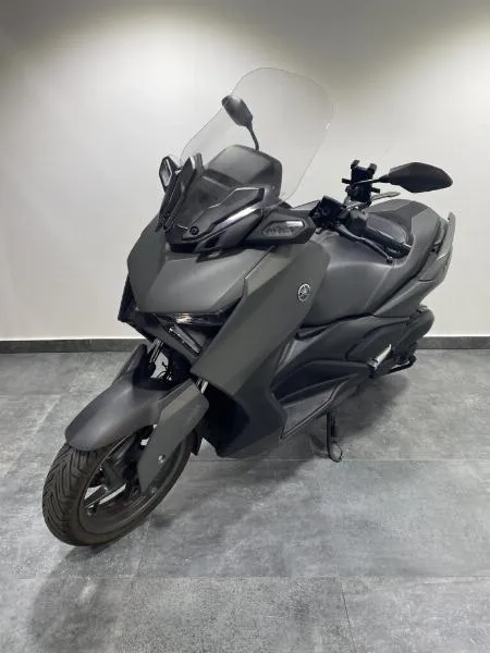 XMAX 125
