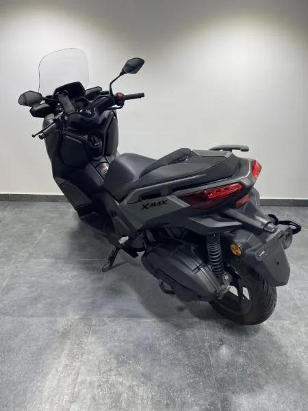 XMAX 125
