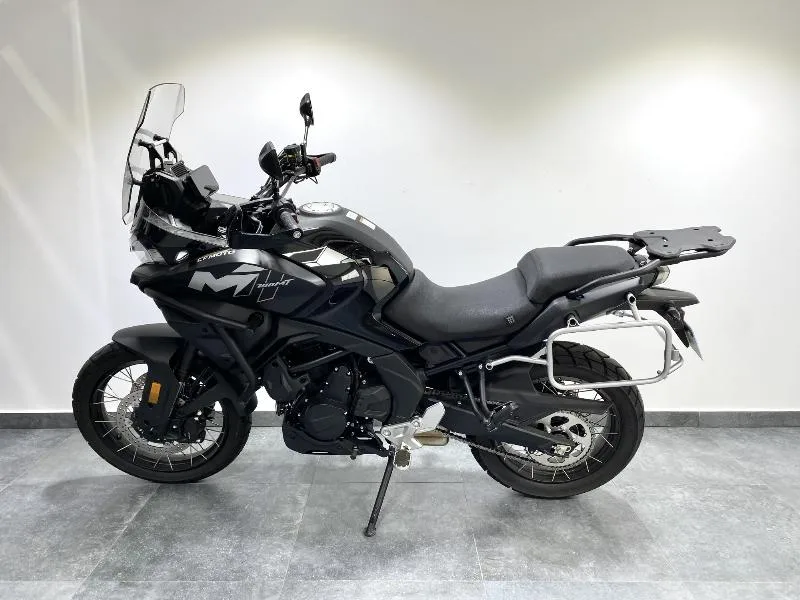 MT 700