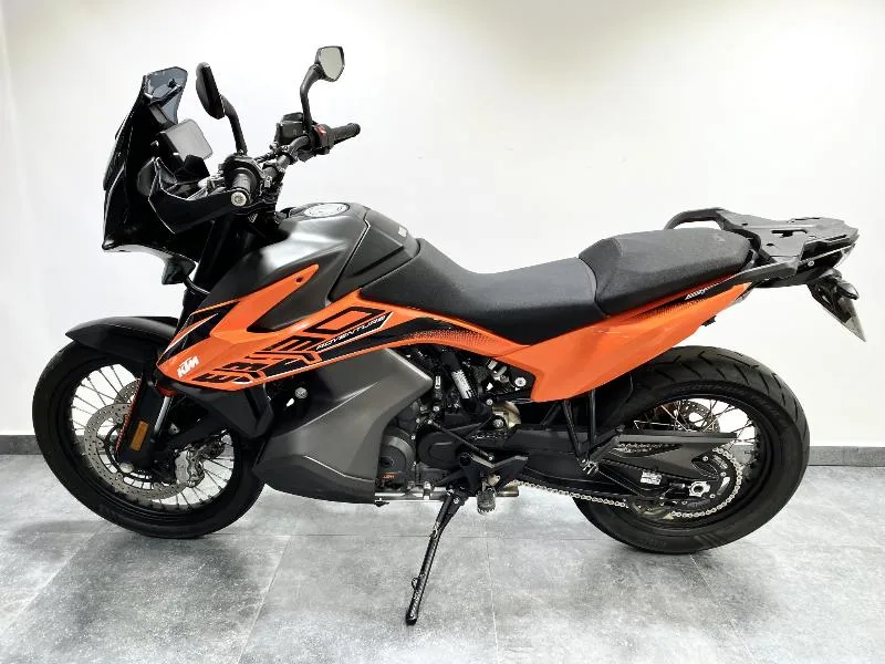 890 ADVENTURE