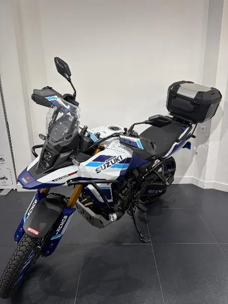 DL VSTROM 800DE
