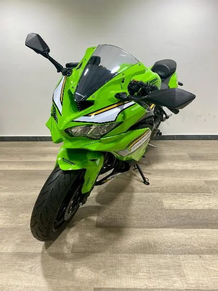 Ninja ZX4RR