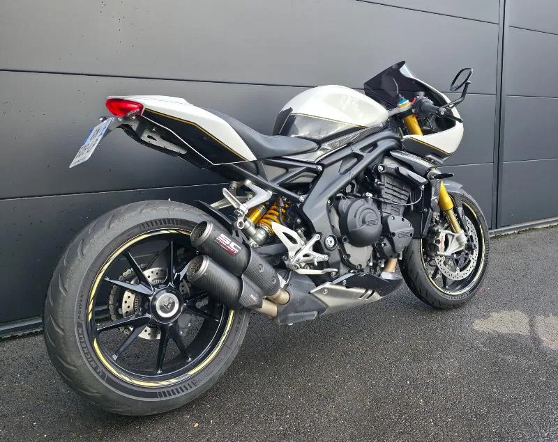 SPEED TRIPLE 1200 RR
