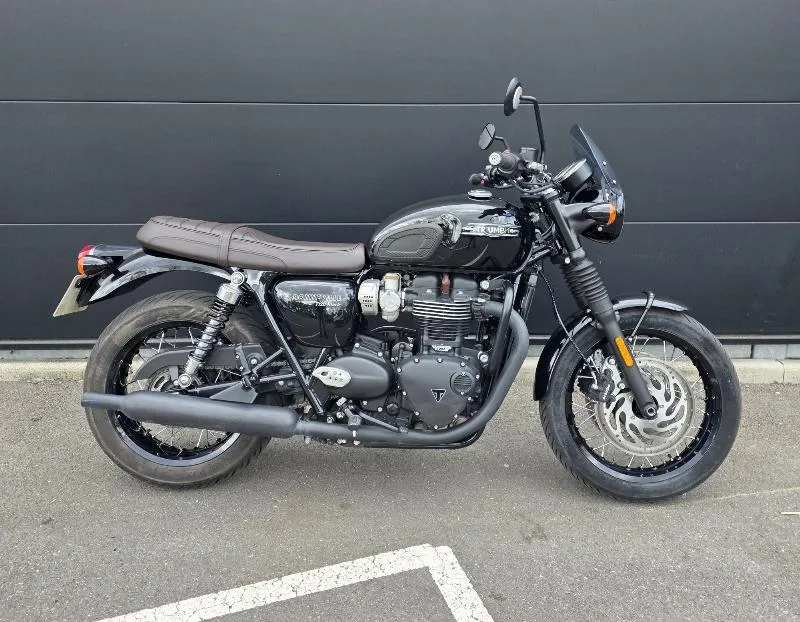 Bonneville T120 Black