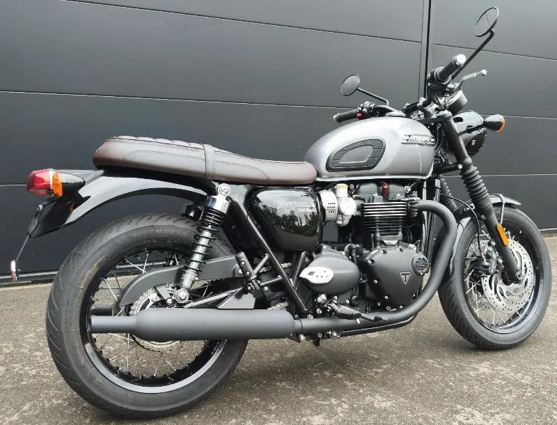 Bonneville T120 Black