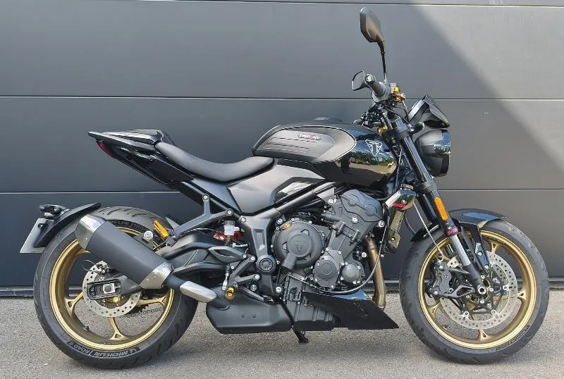 TRIDENT 800