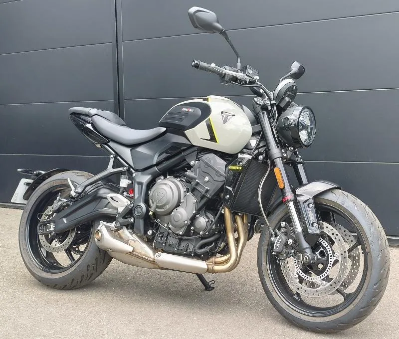 TRIDENT 660