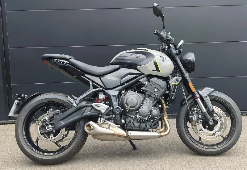 TRIDENT 660