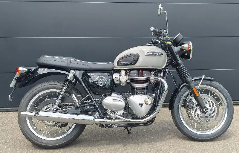 BONNEVILLE T120