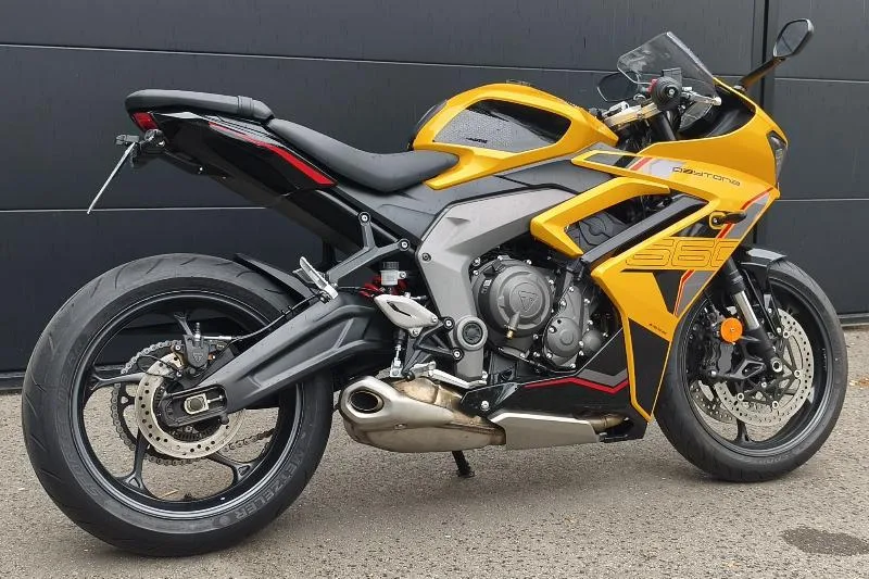 	DAYTONA 660