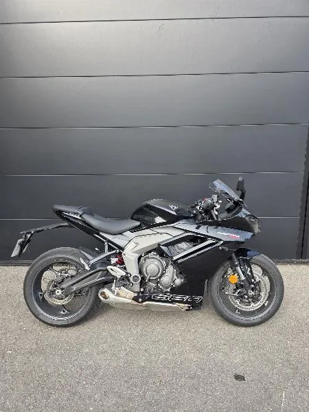 	DAYTONA 660