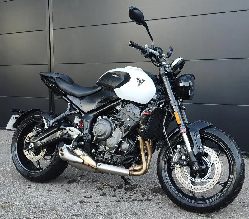 TRIDENT 660