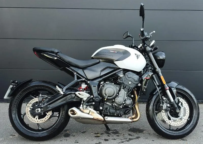 TRIDENT 660